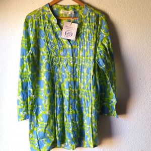 ⭐2/20$ NWT High quality Green and Blue Blouse by Rockflowerpaper